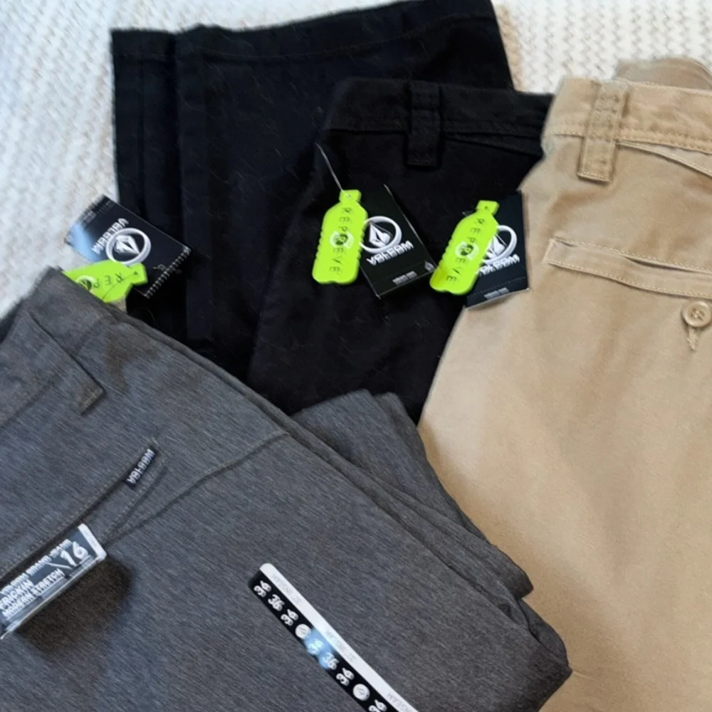 Volcom Pants - Picture 2 of 3